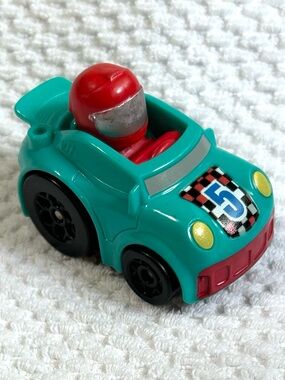 4/$20 Fisher-Price Little People Wheelies Race Car 5 from Launch ‘n Loop Raceway